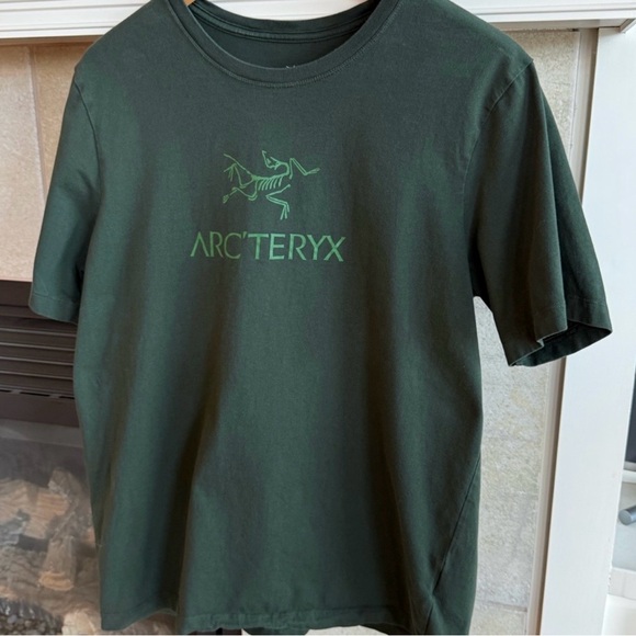 Arc'teryx Other - Arc'teryx Forest Green Tee